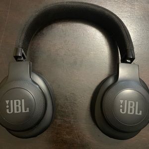 JBL E55BT over ear headphones (Bluetooth) Bring your offers
